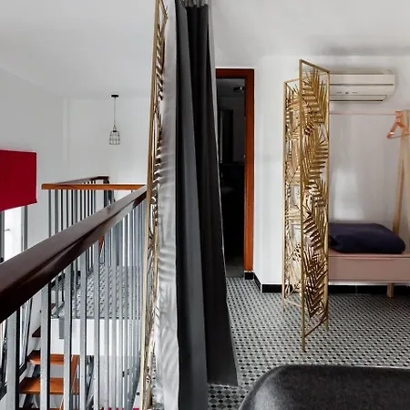 Sh El Teatro. Duplex Industrial En El Falla. Cadix